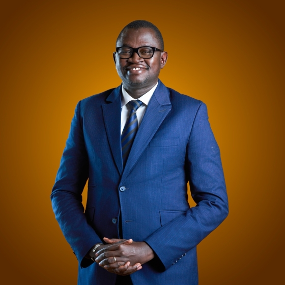 Etienne DIAFATTE DIRECTEUR  DE LA LOGISTIQUE DE LA  SECURITE  ET DES ACHATS 